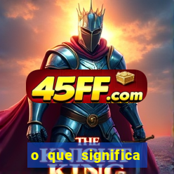 o que significa passarinho morto dentro de casa